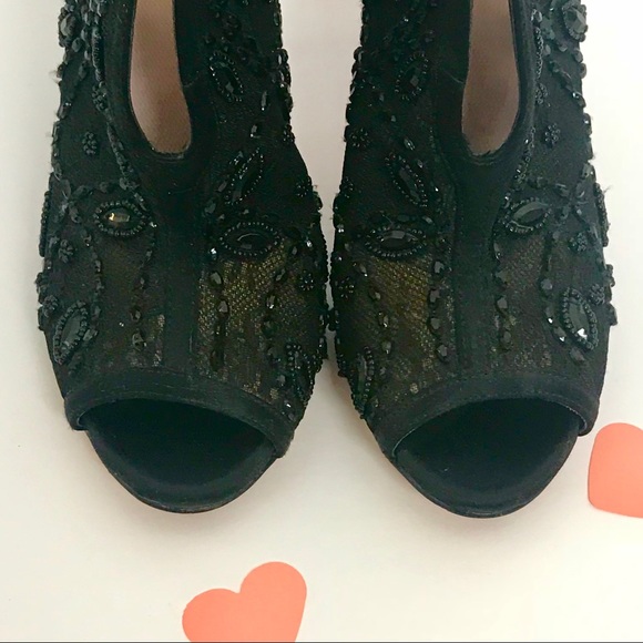 BCBGMAXAZRIA BLACK LACY STUNNING BEJEWELED STILETTO BOOTIES/SHOES Sz 8M - Picture 14 of 15